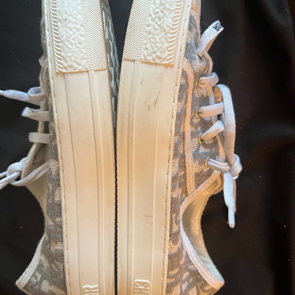 Walk-N-Dior Sneakers Size 8 - Picture 7 of 7